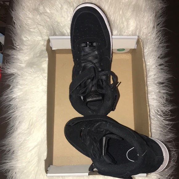 Nike Shoes - Women’s Air Force 1 Mid Seasonal